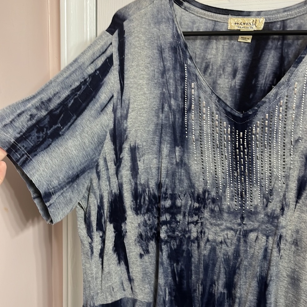 Long flowy shirt - Picture 3 of 5